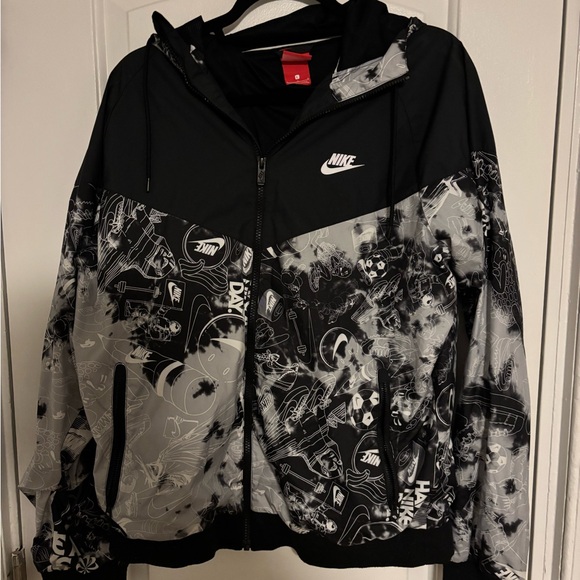 “Have a Nike Day” Men’s Graphic Black and Gray Nike Windbreaker Size Large - Picture 4 of 7